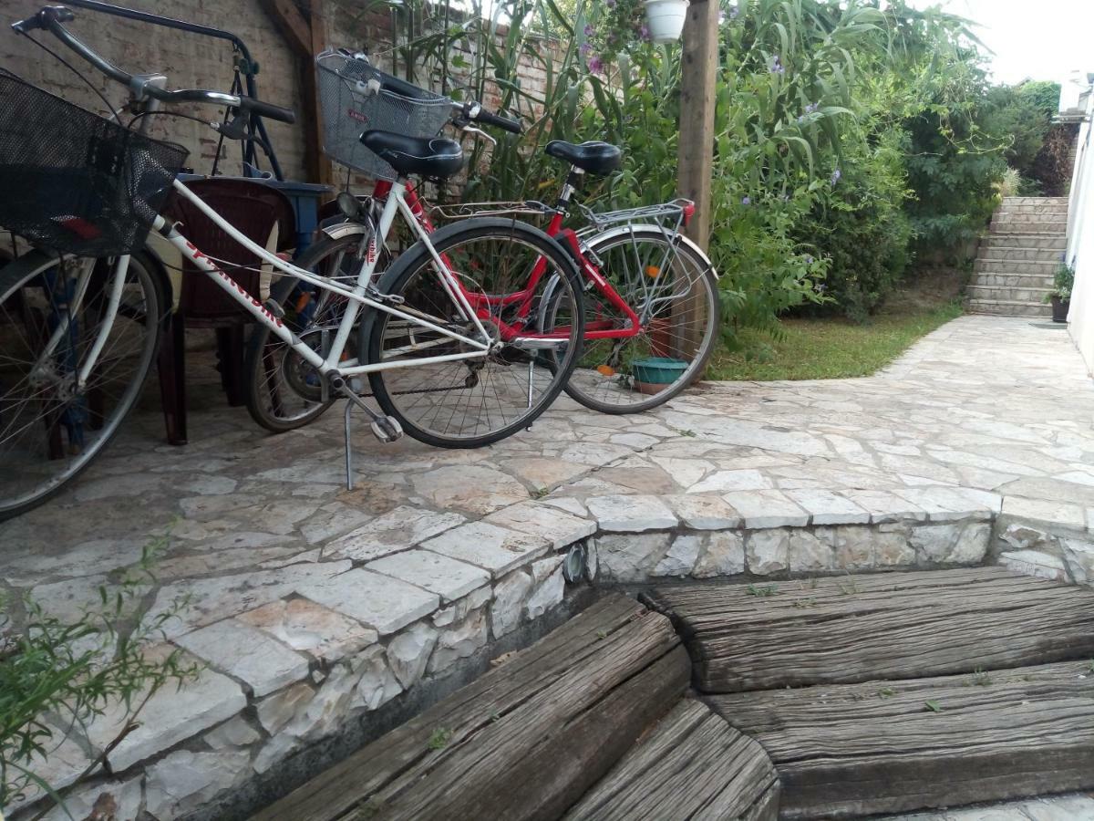 Kanjiža Hostel Bata מראה חיצוני תמונה